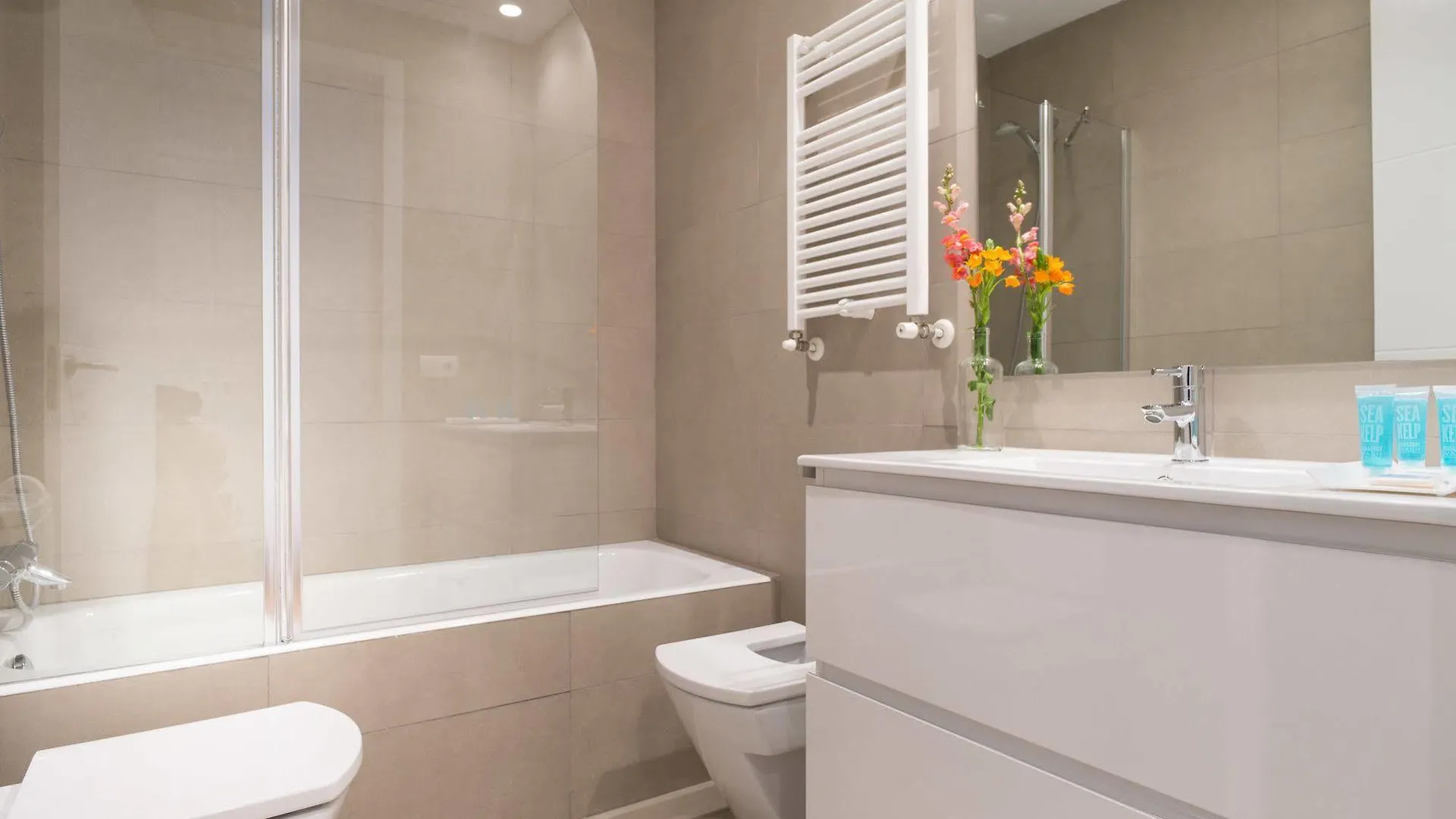 Garibay Boulevard - Ib. Apartments San Sebastian Spain